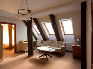 SCHLOSS Nowęcin Suiten Zimmer Unterkunft in einem Schloss am Meer rund um Leba